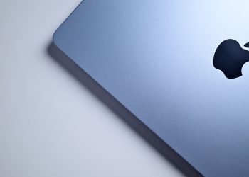 Cheaper MacBook with iPhone Chip Expected in Early 2026
