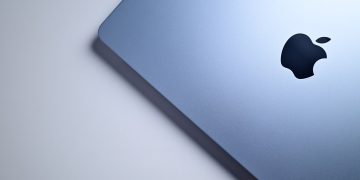 Cheaper MacBook with iPhone Chip Expected in Early 2026